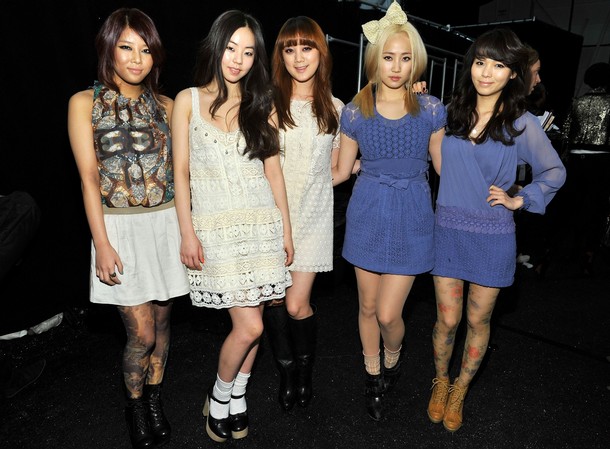 Vivienne Tam - Backstage - Fall 2011 Mercedes-Benz Fashion Week