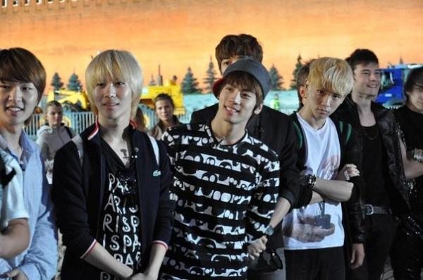 SHINee SHINee