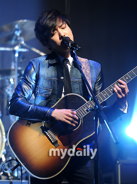 Jung Yong Hwa Jung Yong Hwa