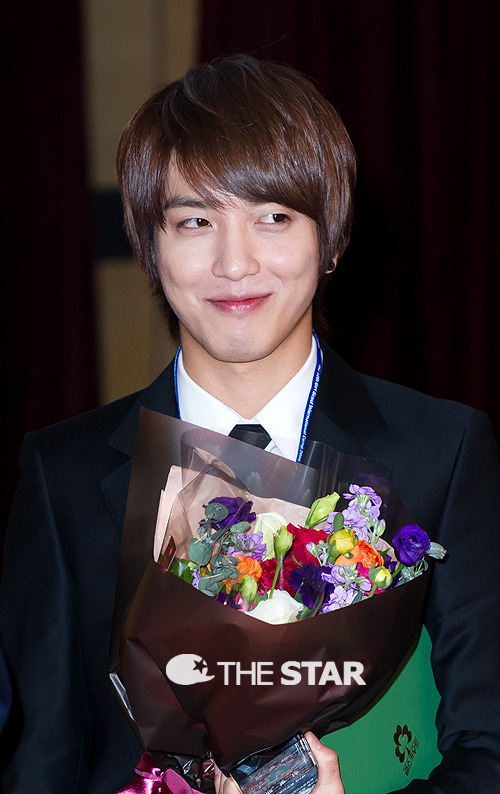Jung Yong Hwa