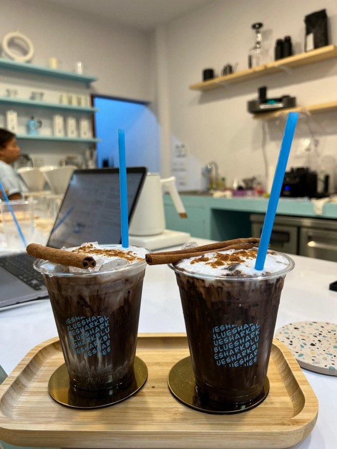 คาเฟ่เกาะเต่า